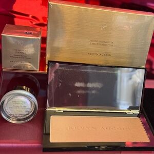 Kevyn Aucoin Highlighter and eye glow